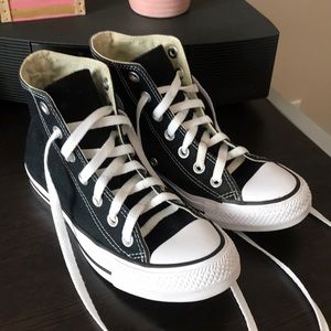 Black High Top Converse / Chucks